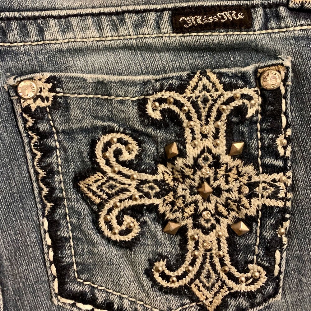 Miss Me Bootcut Jeans size 29 inseam 34
